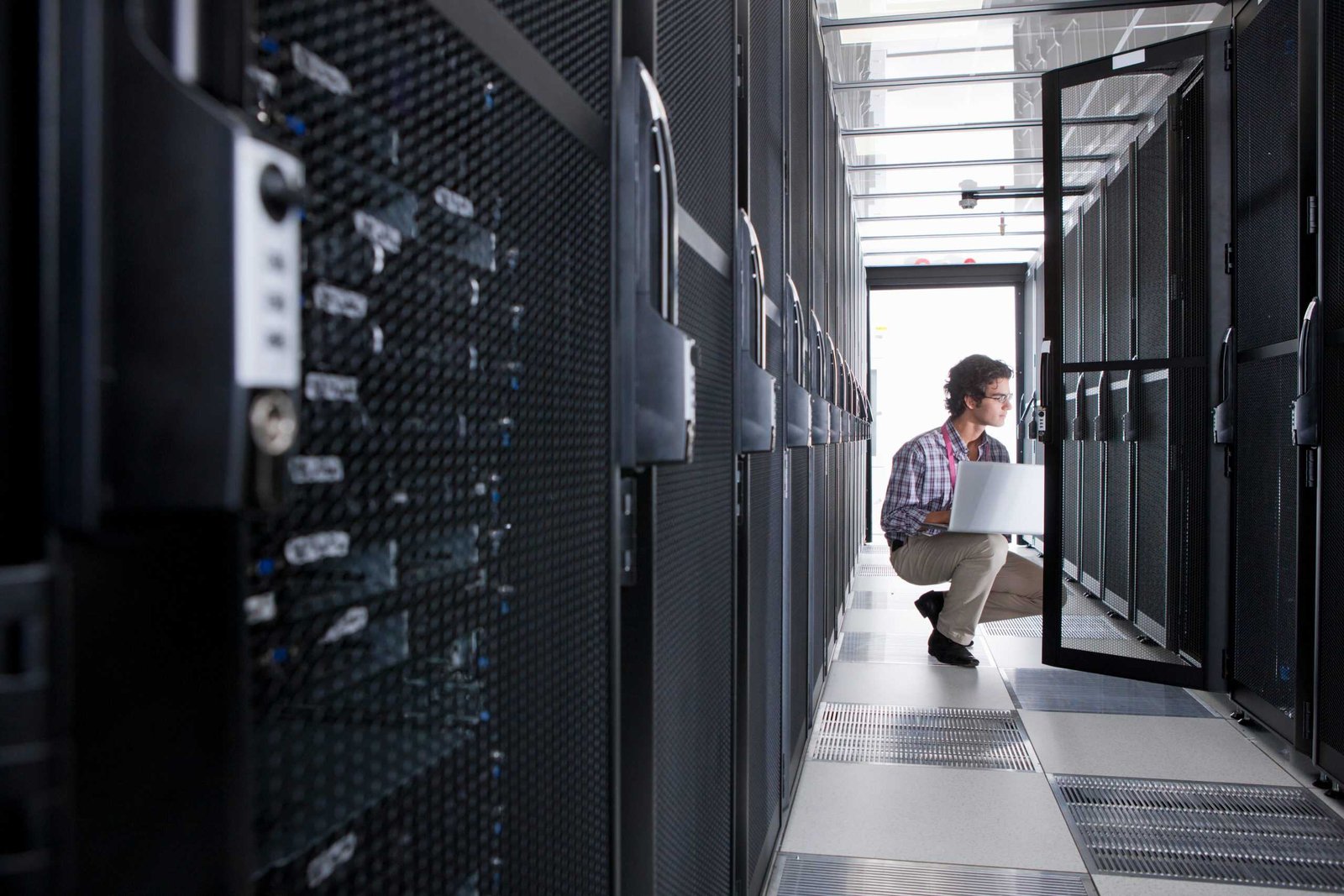Six Sigma for Network Operations: Reducing Vulnerabilities and Enhancing Uptime