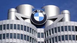 20 Red Flags That Kept Me From 'Buying a Beamer'